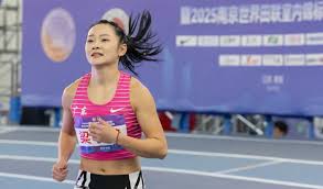和表现至关